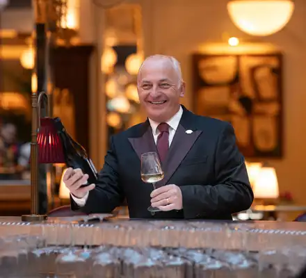 café-de-paris-2023-noel-bajor-chef-sommelier