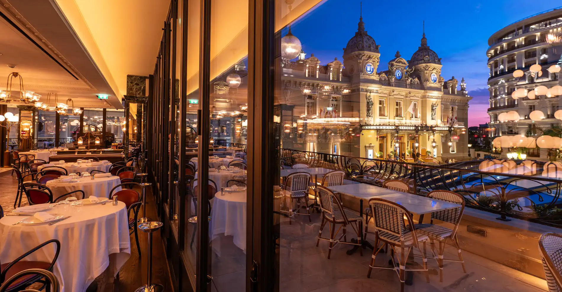 Café-de-paris-Monte-Carlo-2023-terrasse-nuit